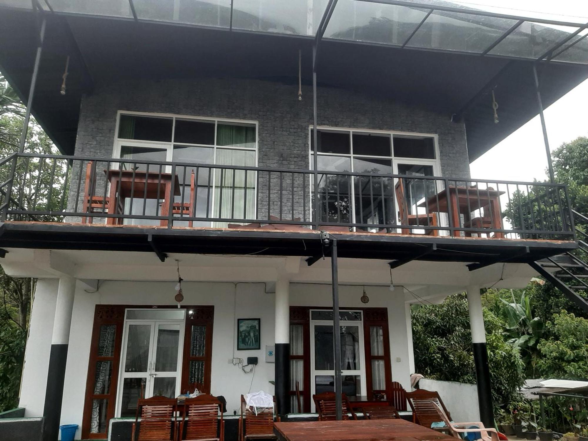 Welcome Homestay Елла Екстер'єр фото